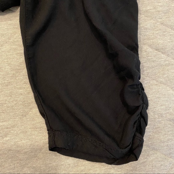 American Eagle Black Capri Pants - Picture 6 of 9